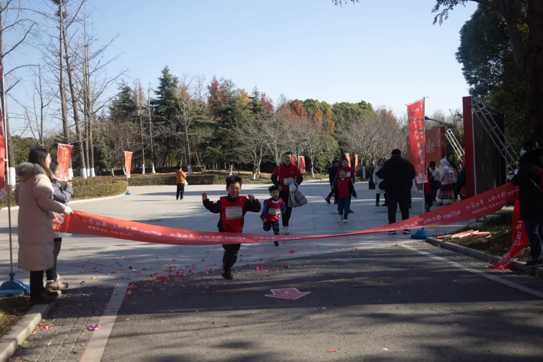 回望2024 启航2025 | 尊龙时凯2025年度战略年会顺利召开 回望2024 启航2025 | 尊龙时凯2025年度战略年会顺利召开